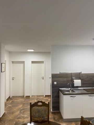 Apartman L. 班约勒 外观 照片