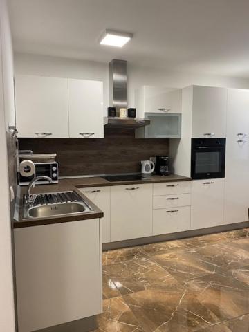 Apartman L. 班约勒 外观 照片